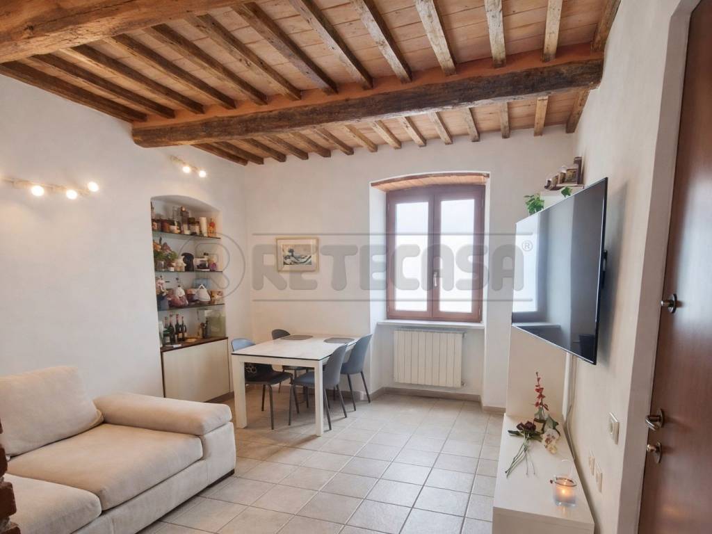 appartamento in vendita a Carrara in zona Centro Città