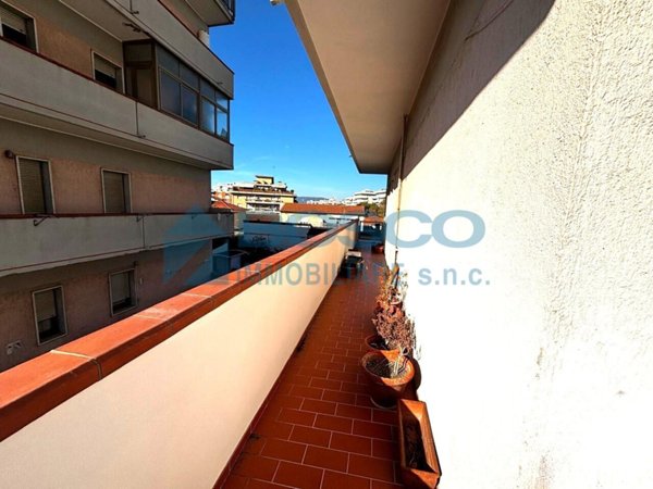 appartamento in vendita a Carrara in zona Marina di Carrara