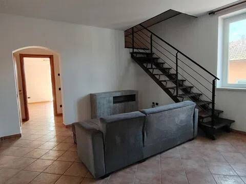 casa indipendente in vendita a Carrara in zona Marina di Carrara