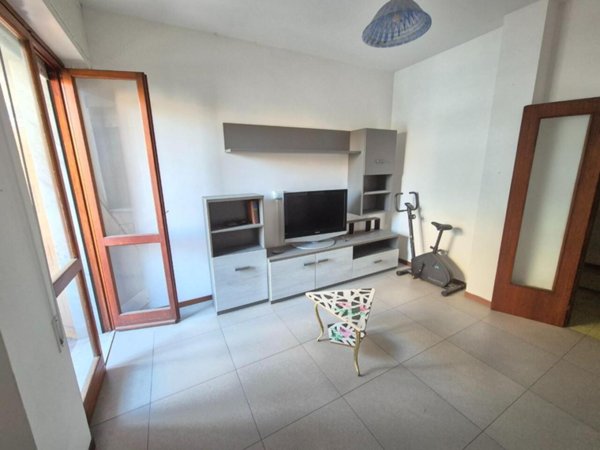 appartamento in vendita a Carrara in zona Marina di Carrara