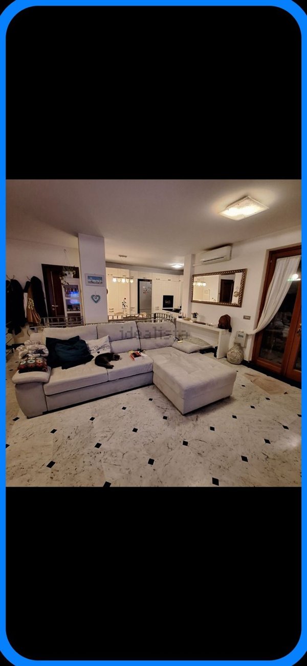 appartamento in vendita a Carrara in zona Marina di Carrara