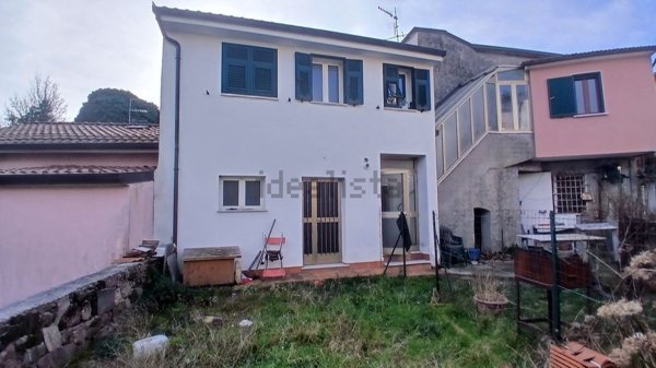 appartamento in vendita a Carrara