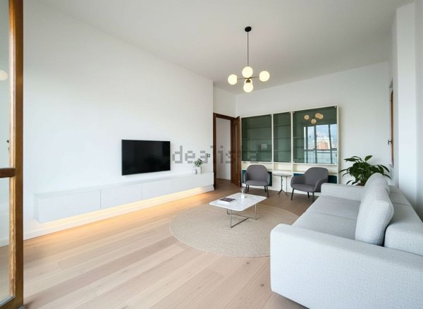 appartamento in vendita a Carrara in zona Marina di Carrara