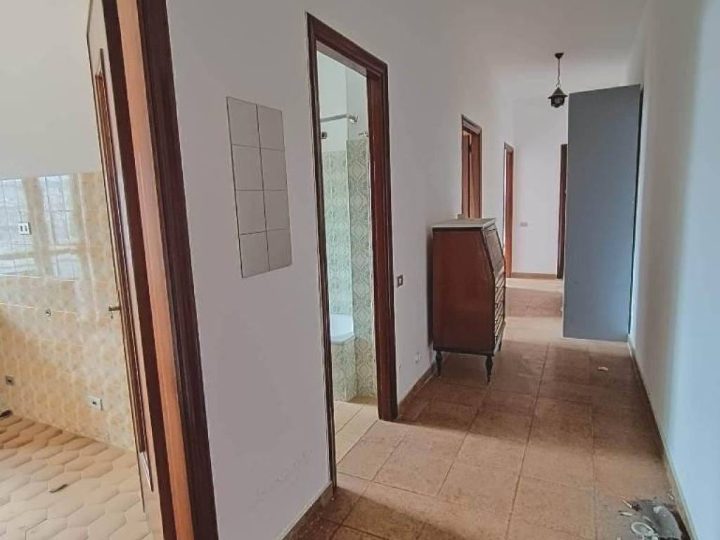 appartamento in vendita a Carrara in zona Centro Città