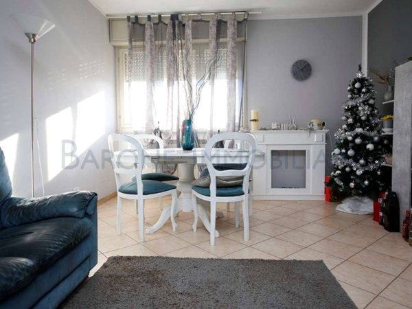 appartamento in vendita a Carrara in zona Avenza