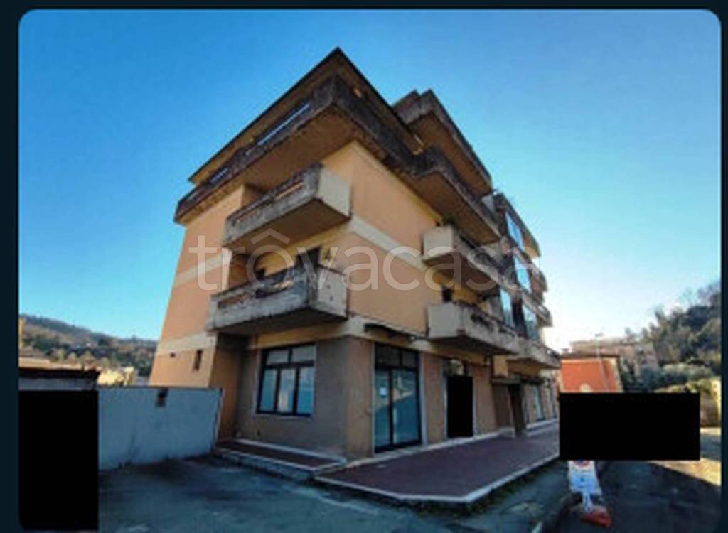 appartamento in vendita a Carrara in zona Centro Città