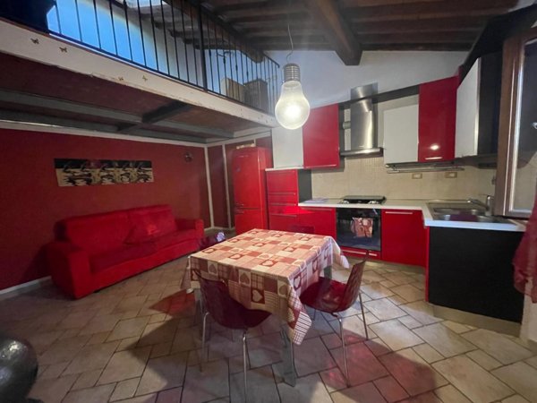 appartamento in vendita a Carrara in zona Avenza