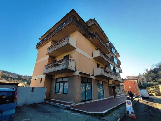 appartamento in vendita a Carrara in zona Centro Città