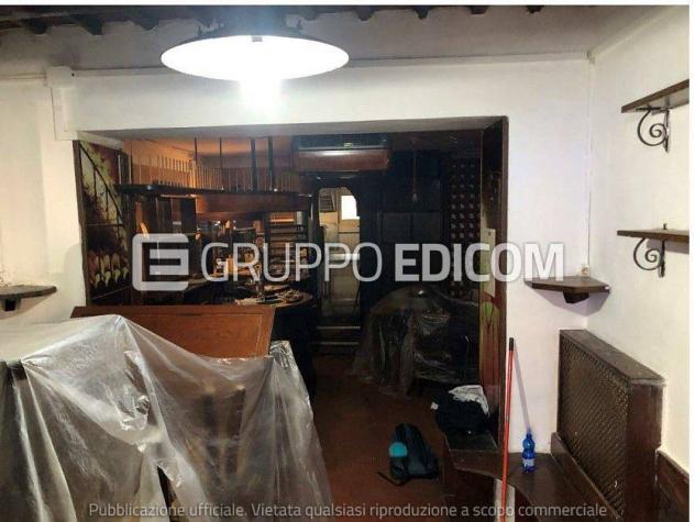 negozio in vendita a Carrara in zona Battilana