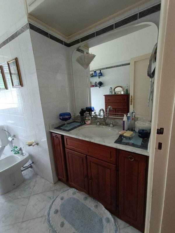 appartamento in vendita a Carrara in zona Avenza