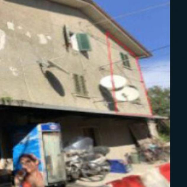 rudere in vendita a Carrara in zona Battilana