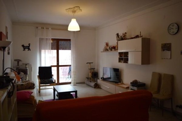 appartamento in vendita a Carrara in zona Fabbrica