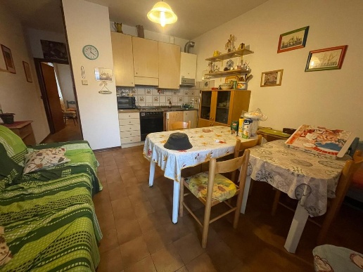 appartamento in vendita a Carrara in zona Marina di Carrara