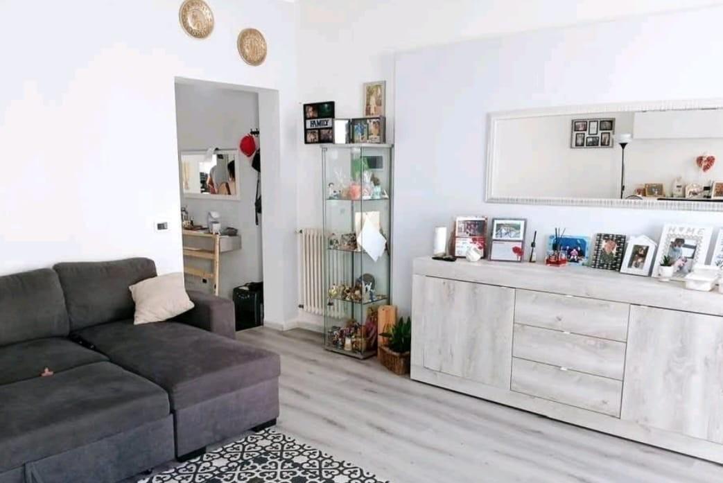 attico in vendita a Carrara in zona Avenza