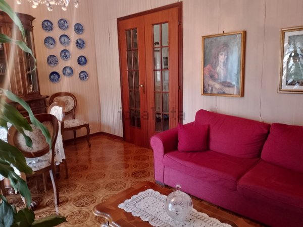 appartamento in vendita a Carrara in zona Bonascola