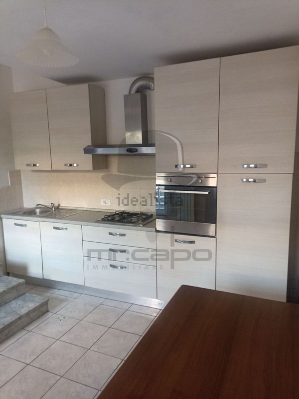 appartamento in vendita a Carrara in zona Marina di Carrara