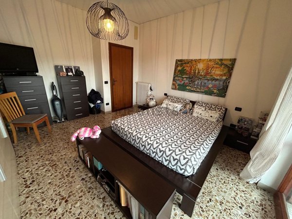 appartamento in vendita a Carrara in zona Stadio