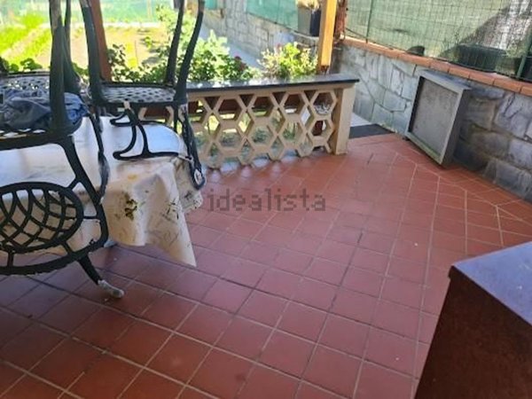 casa semindipendente in vendita a Carrara in zona Marina di Carrara