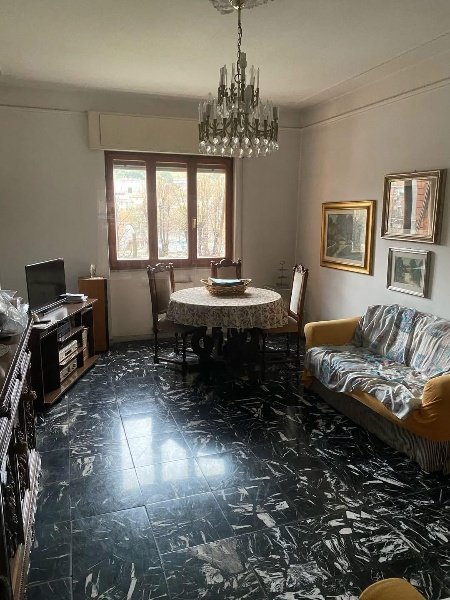 appartamento in vendita a Carrara