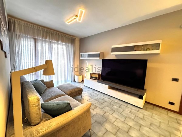 appartamento in vendita a Carrara in zona Avenza