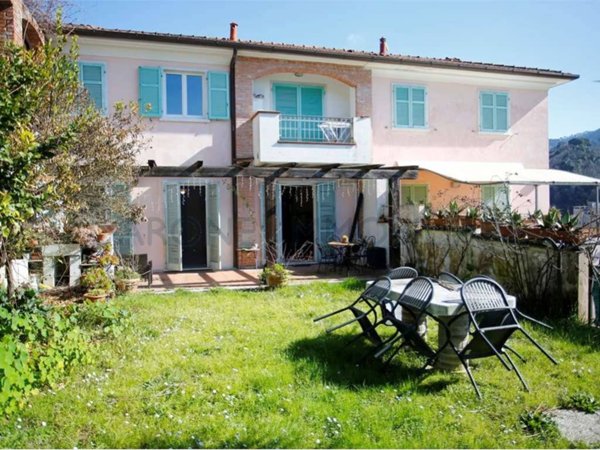 appartamento in vendita a Carrara