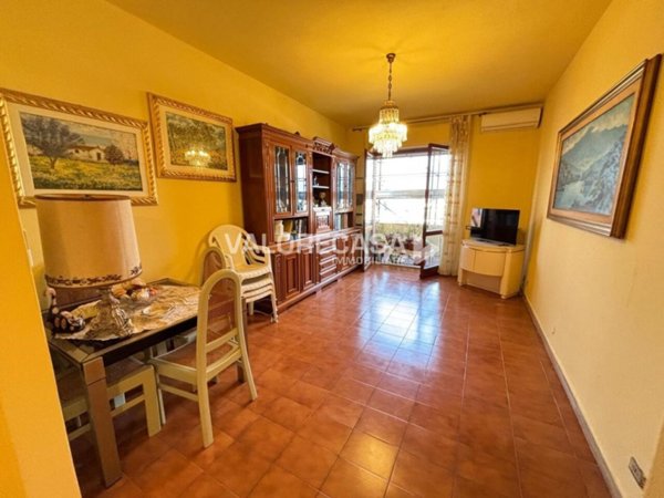 appartamento in vendita a Carrara in zona Marina di Carrara