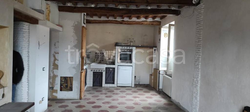 appartamento in vendita a Carrara