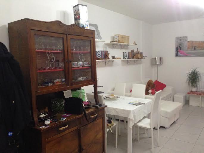appartamento in vendita a Carrara in zona Marina di Carrara