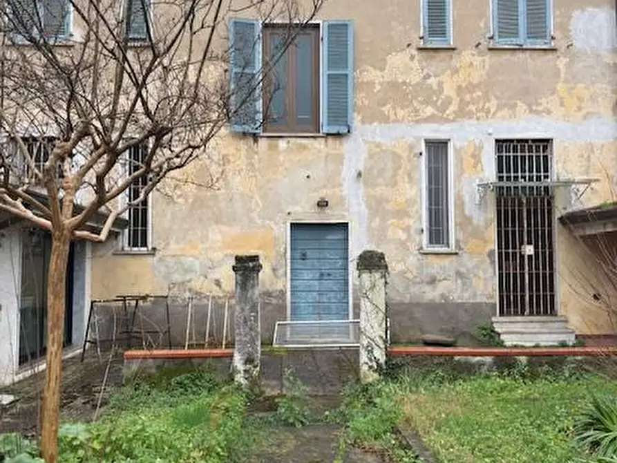 casa indipendente in vendita a Carrara in zona Marina di Carrara