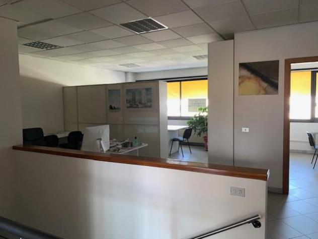 appartamento in vendita a Carrara in zona Avenza