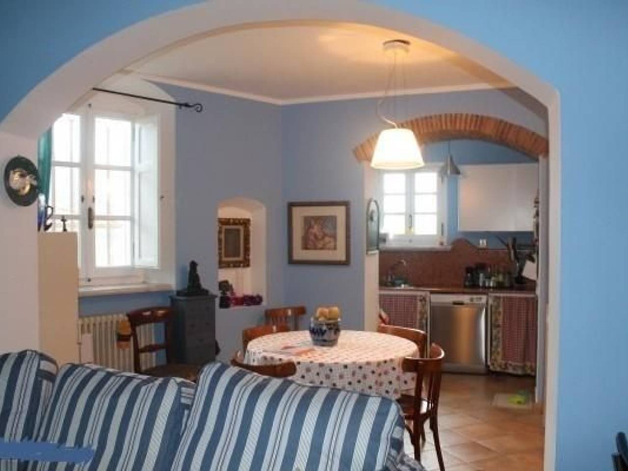 casa indipendente in vendita a Carrara in zona Fossola