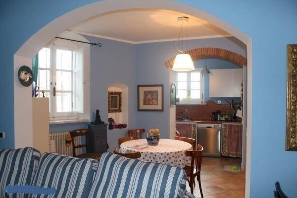 casa semindipendente in vendita a Carrara in zona Fossola