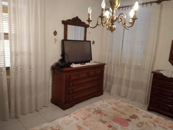 appartamento in vendita a Carrara in zona Gragnana