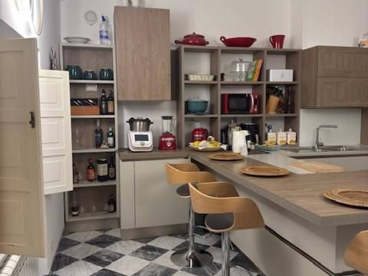 appartamento in vendita a Carrara in zona Centro Città