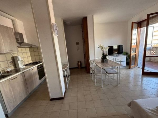 appartamento in vendita a Carrara in zona Marina di Carrara