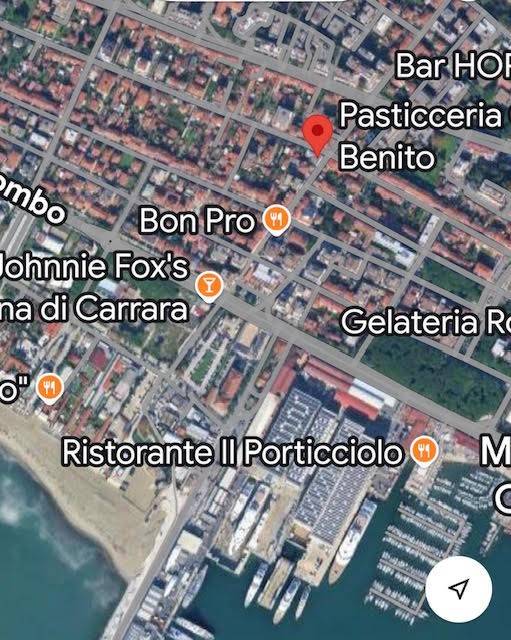 appartamento in vendita a Carrara in zona Marina di Carrara