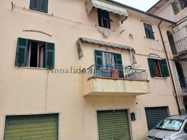 appartamento in vendita a Carrara in zona Centro Città