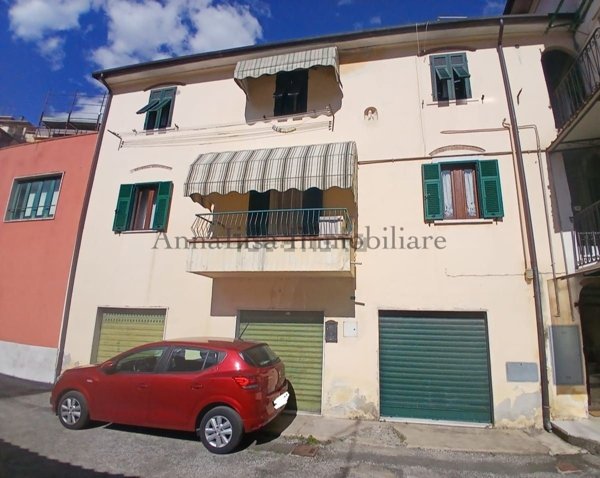 appartamento in vendita a Carrara in zona Centro Città