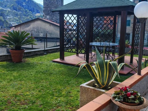 casa indipendente in vendita a Carrara in zona Colonnata