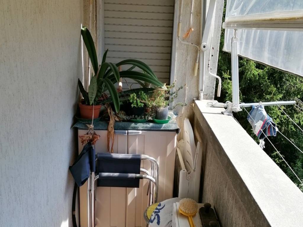 appartamento in vendita a Carrara in zona Avenza