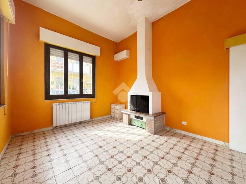 casa indipendente in vendita a Carrara in zona Marina di Carrara