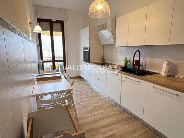 appartamento in vendita a Carrara in zona Avenza