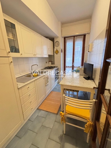 appartamento in vendita a Carrara in zona Avenza