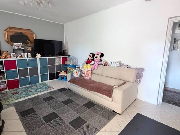 casa indipendente in vendita a Carrara in zona Fossola