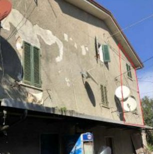 casa indipendente in vendita a Carrara in zona Battilana