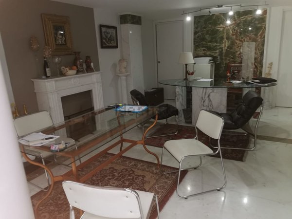 ufficio in vendita a Carrara