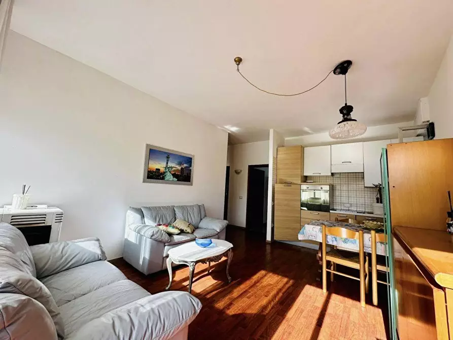 appartamento in vendita a Carrara in zona Marina di Carrara