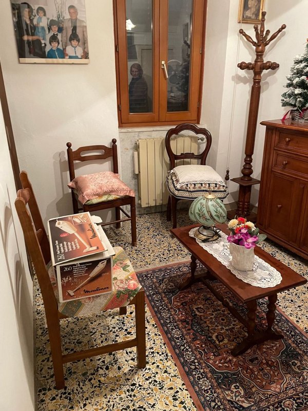 casa indipendente in vendita a Carrara in zona Gragnana