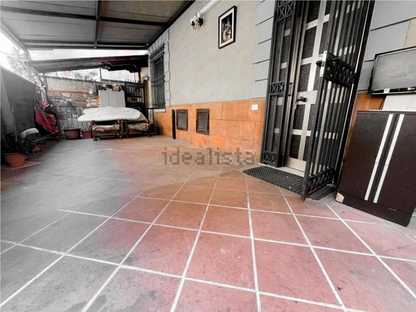 casa semindipendente in vendita a Carrara in zona Avenza