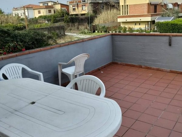 appartamento in vendita a Carrara in zona Marina di Carrara